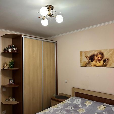Comfortable Apartment In キシナウ エクステリア 写真